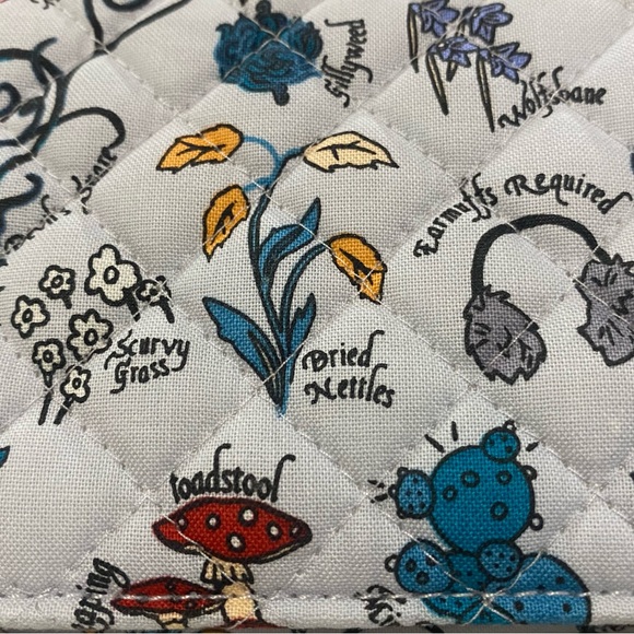 NWT!! Authentic Vera Bradley Lmtd Edition Harry Potter Bag - Picture 3 of 7